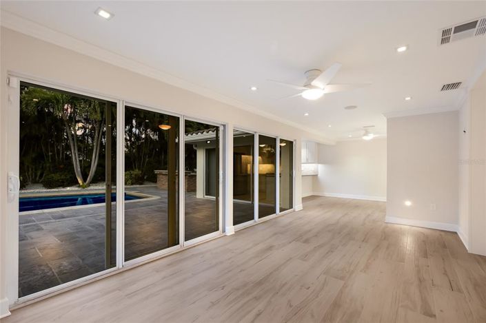 Image No.24-Propriété de 4 chambres à vendre à Sarasota