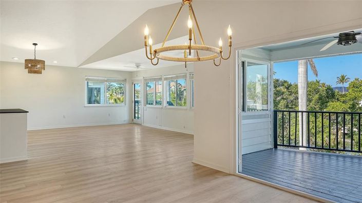 Image No.29-5 Bed Property for sale