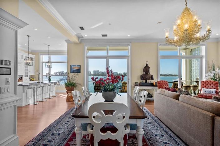 Image No.13-5 Bed Property for sale