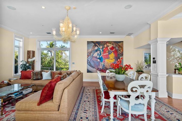 Image No.14-5 Bed Property for sale