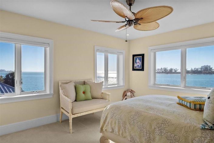 Image No.19-5 Bed Property for sale