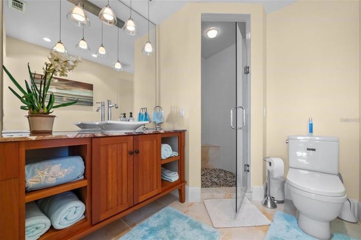 Image No.21-5 Bed Property for sale