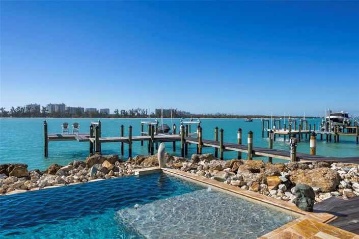 Image No.35-5 Bed Property for sale