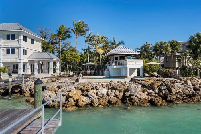 Image No.4-5 Bed Property for sale