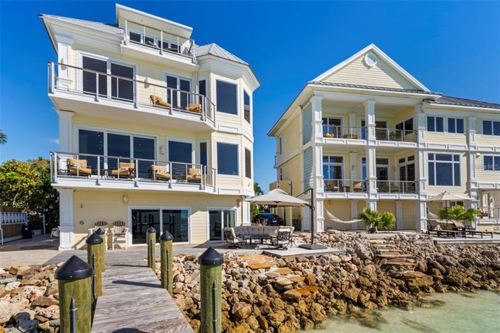 Image No.56-5 Bed Property for sale