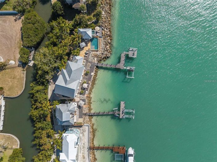 Image No.7-5 Bed Property for sale