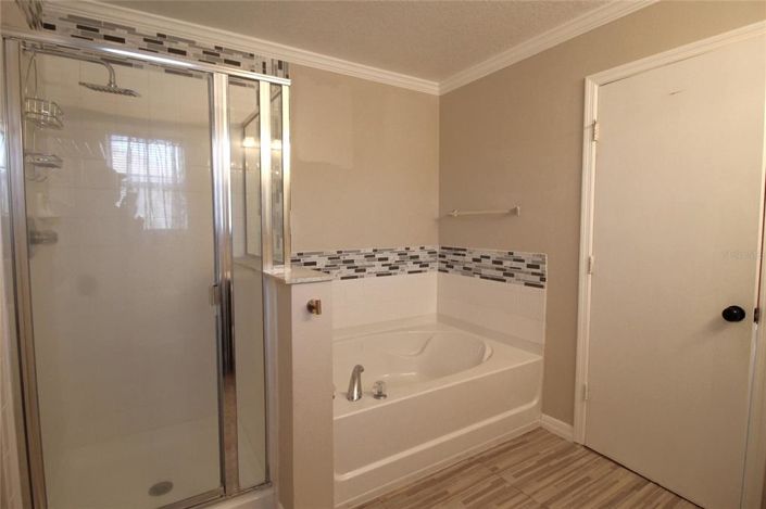 Image No.13-5 Bed Property for sale