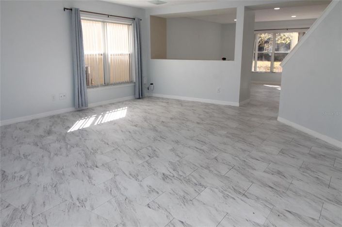 Image No.9-5 Bed Property for sale