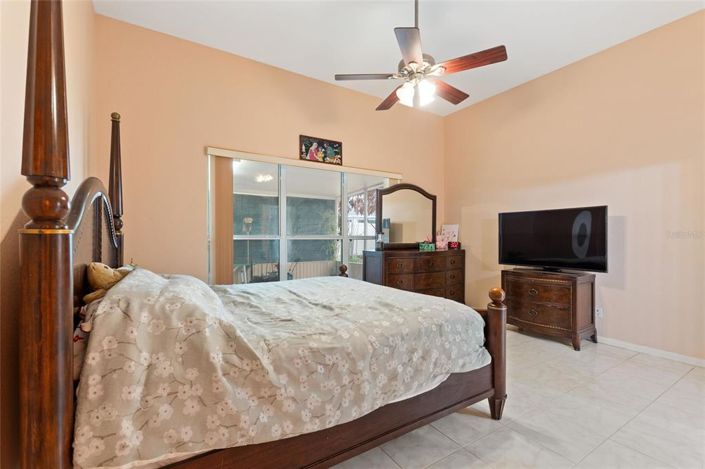 Image No.20-4 Bed Property for sale