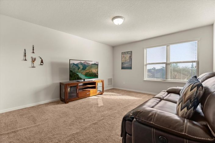 Image No.17-2 Bed Property for sale