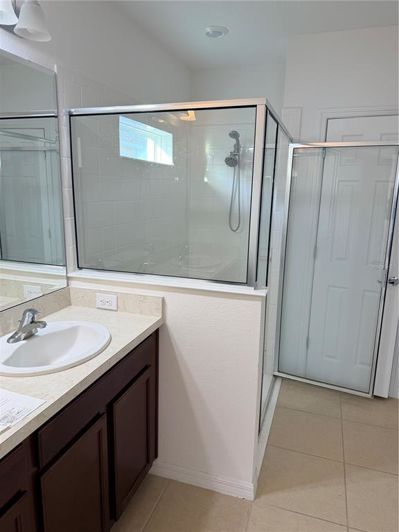 Image No.28-3 Bed Property for sale