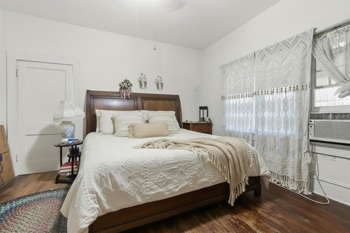 Image No.14-4 Bed Property for sale