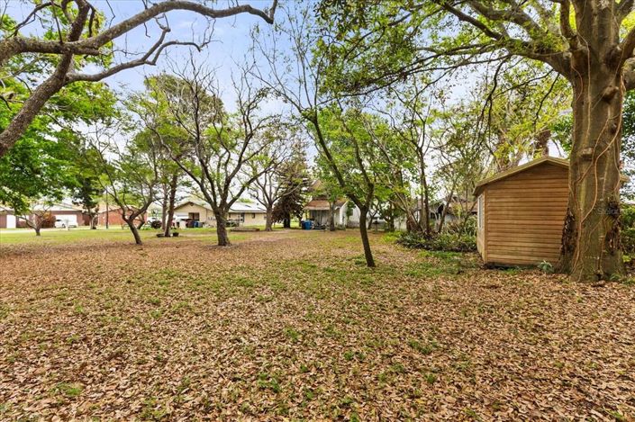 Image No.4-4 Bed Property for sale