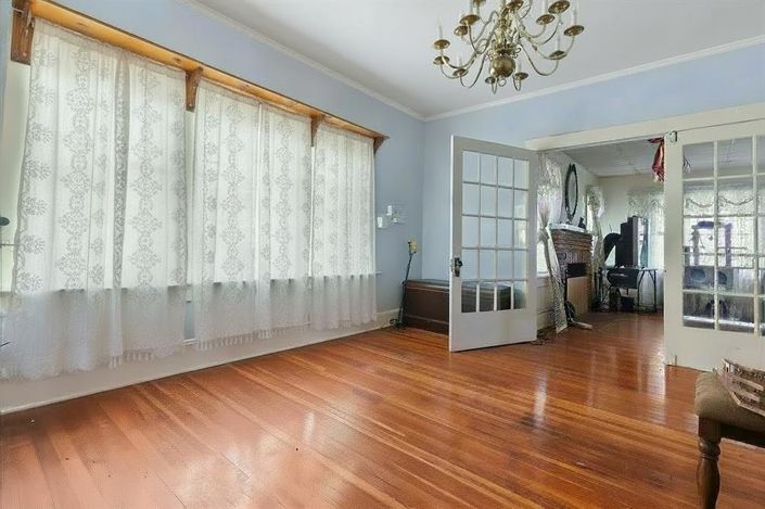 Image No.9-4 Bed Property for sale