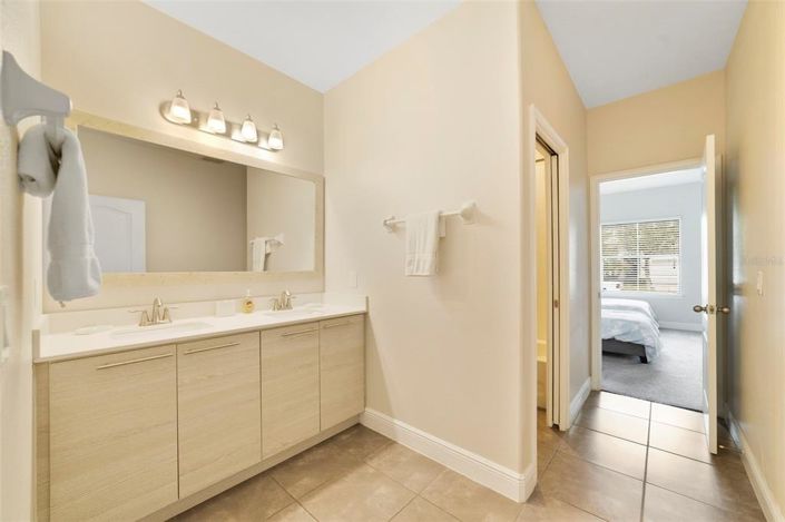 Image No.3-4 Bed Property for sale