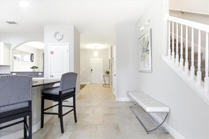 Image No.14-6 Bed Property for sale