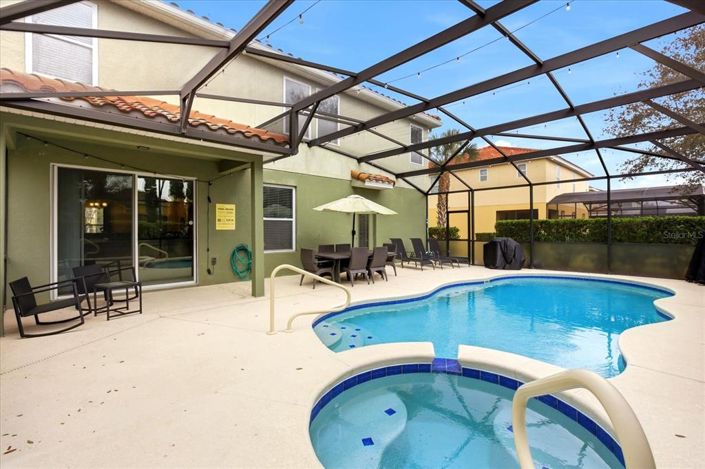 Image No.2-6 Bed Property for sale