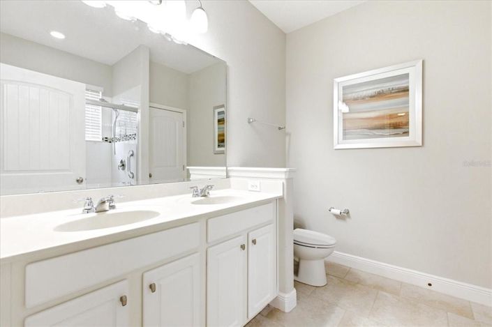 Image No.21-6 Bed Property for sale