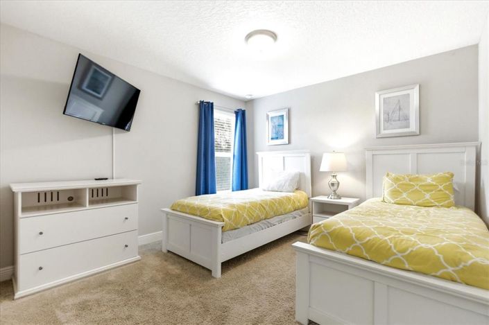 Image No.37-6 Bed Property for sale