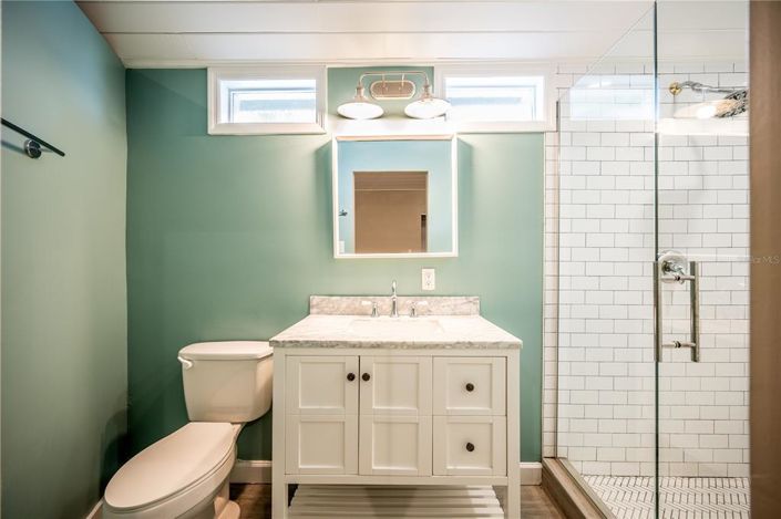 Image No.11-6 Bed Property for sale