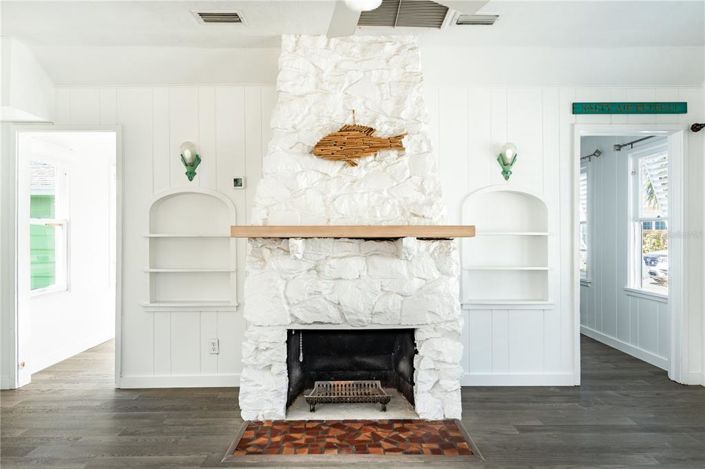 Image No.28-6 Bed Property for sale