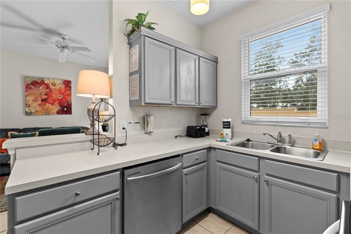 Image No.10-4 Bed Townhouse for sale