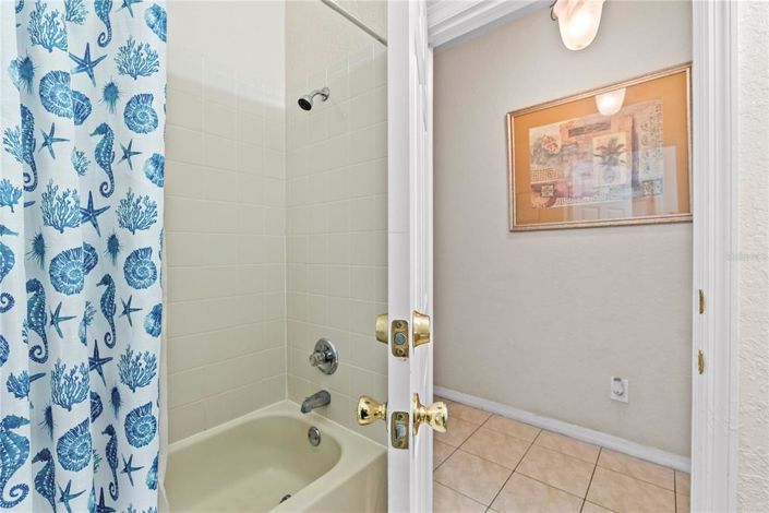 Image No.13-4 Bed Townhouse for sale