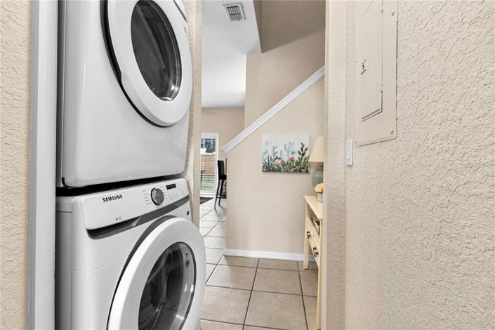 Image No.18-4 Bed Townhouse for sale