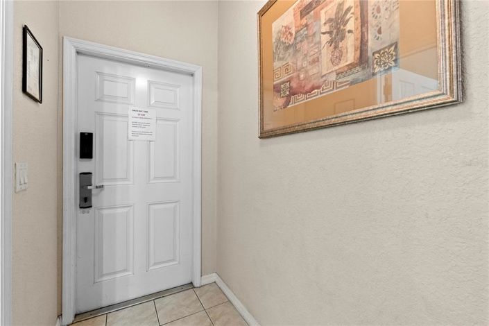 Image No.2-4 Bed Townhouse for sale