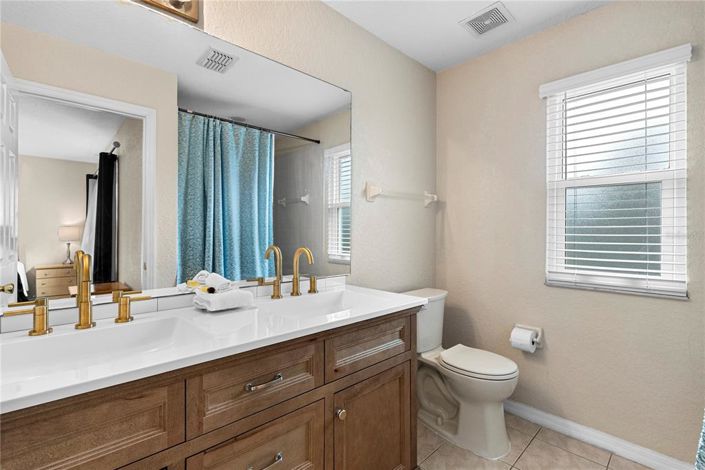 Image No.21-4 Bed Townhouse for sale