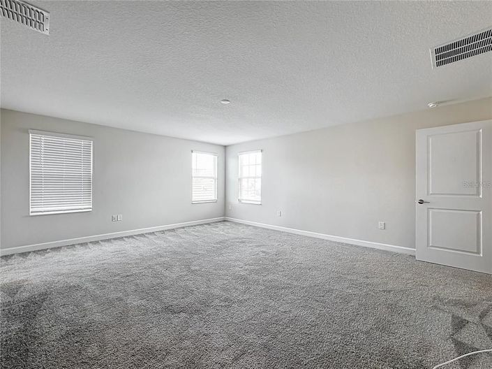 Image No.19-6 Bed Property for sale