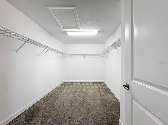 Image No.21-6 Bed Property for sale