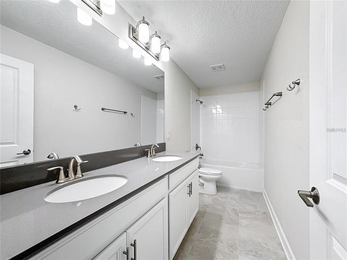 Image No.26-6 Bed Property for sale