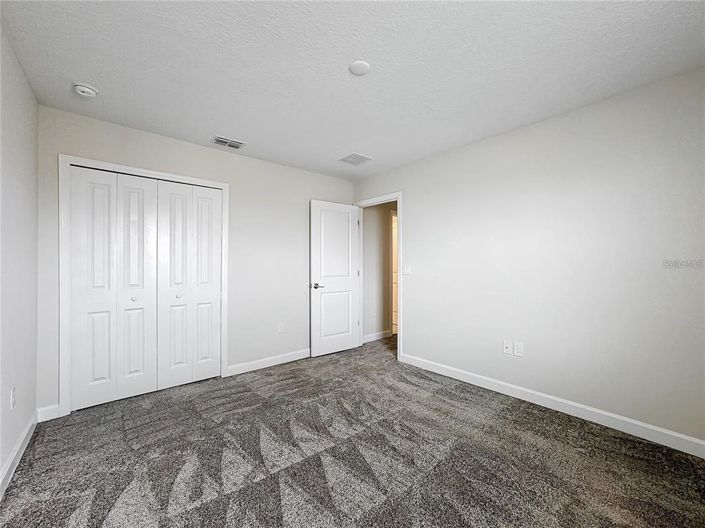 Image No.60-6 Bed Property for sale