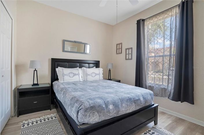 Image No.19-4 Bed Townhouse for sale