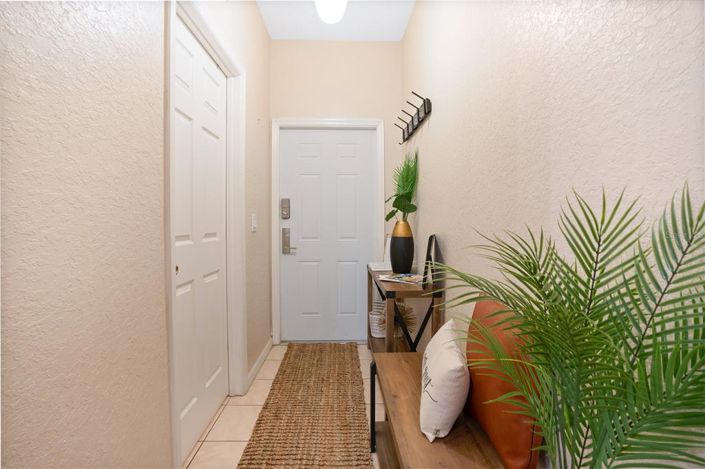 Image No.4-4 Bed Townhouse for sale