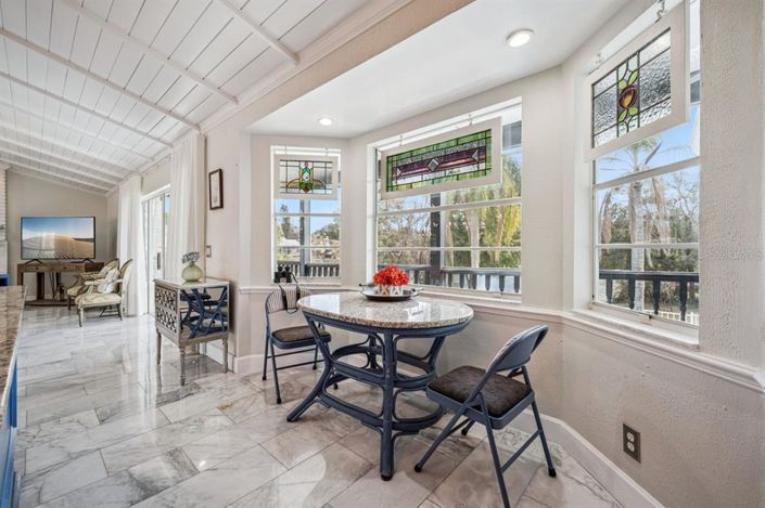 Image No.13-5 Bed Property for sale