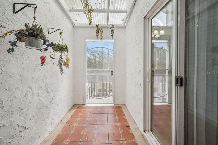 Image No.21-5 Bed Property for sale