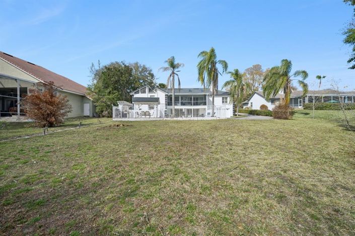 Image No.40-5 Bed Property for sale