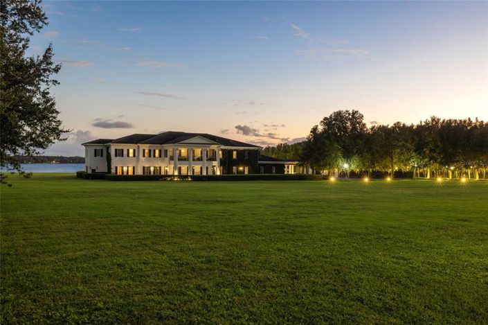 Image No.2-7 Bed Property for sale