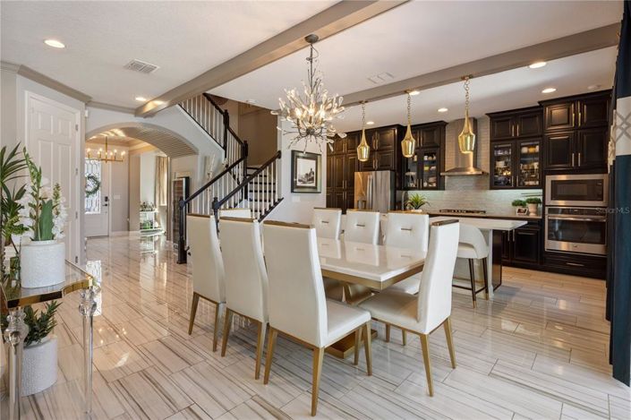 Image No.11-5 Bed Property for sale