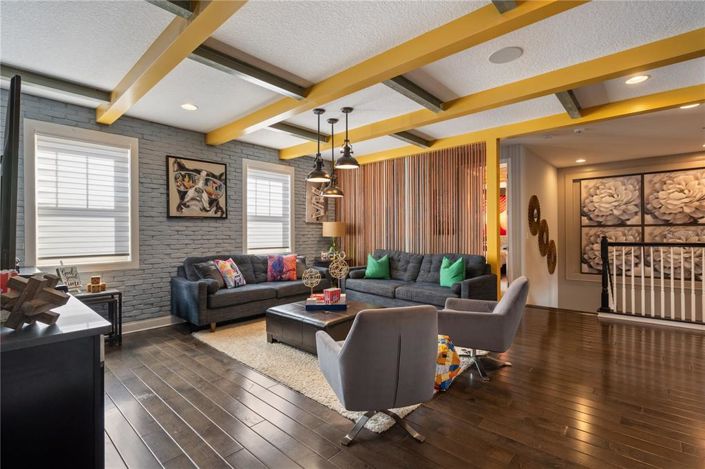 Image No.17-5 Bed Property for sale