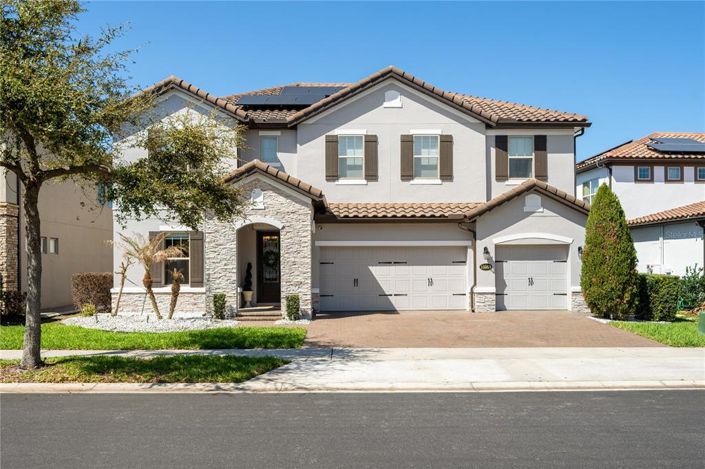 Image No.2-5 Bed Property for sale