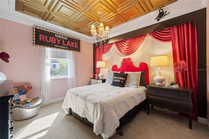 Image No.26-5 Bed Property for sale