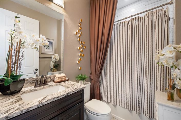 Image No.29-5 Bed Property for sale