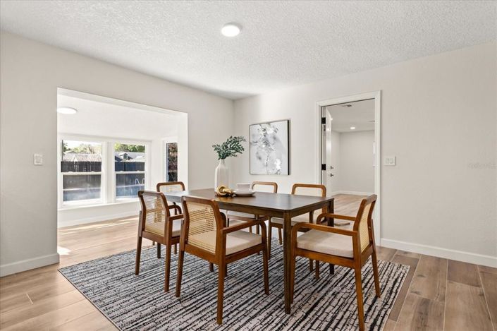 Image No.12-Propriété de 3 chambres à vendre à Oakland