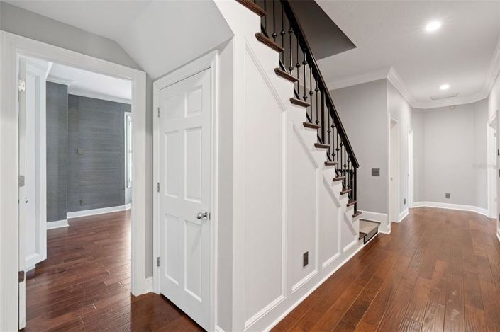 Image No.23-5 Bed Property for sale