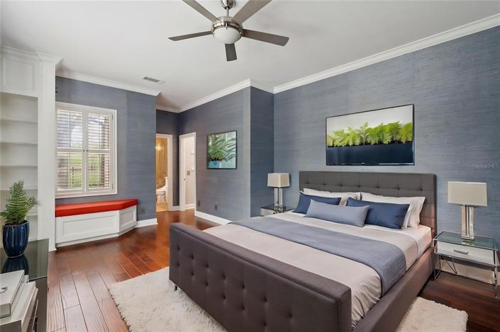 Image No.24-5 Bed Property for sale