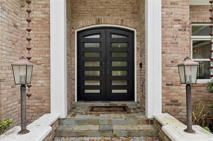 Image No.3-5 Bed Property for sale