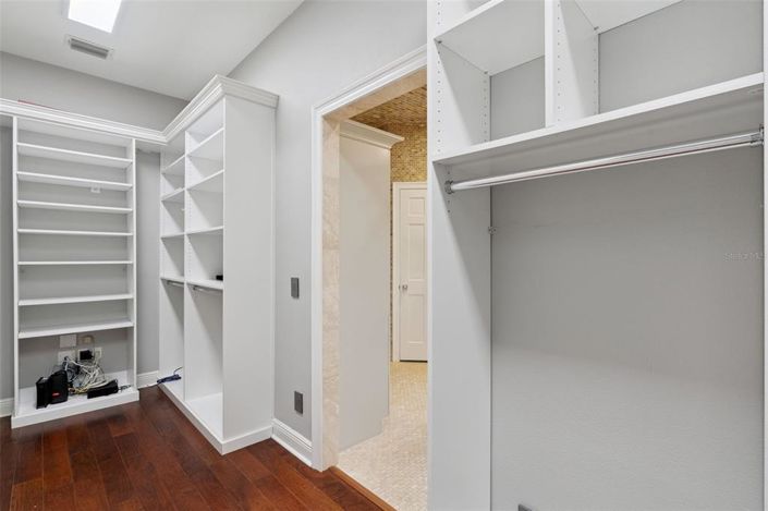 Image No.31-5 Bed Property for sale